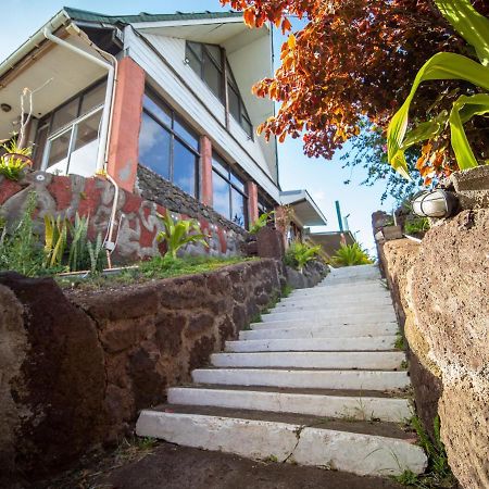 Tupa Hotel Hanga Roa Bagian luar foto
