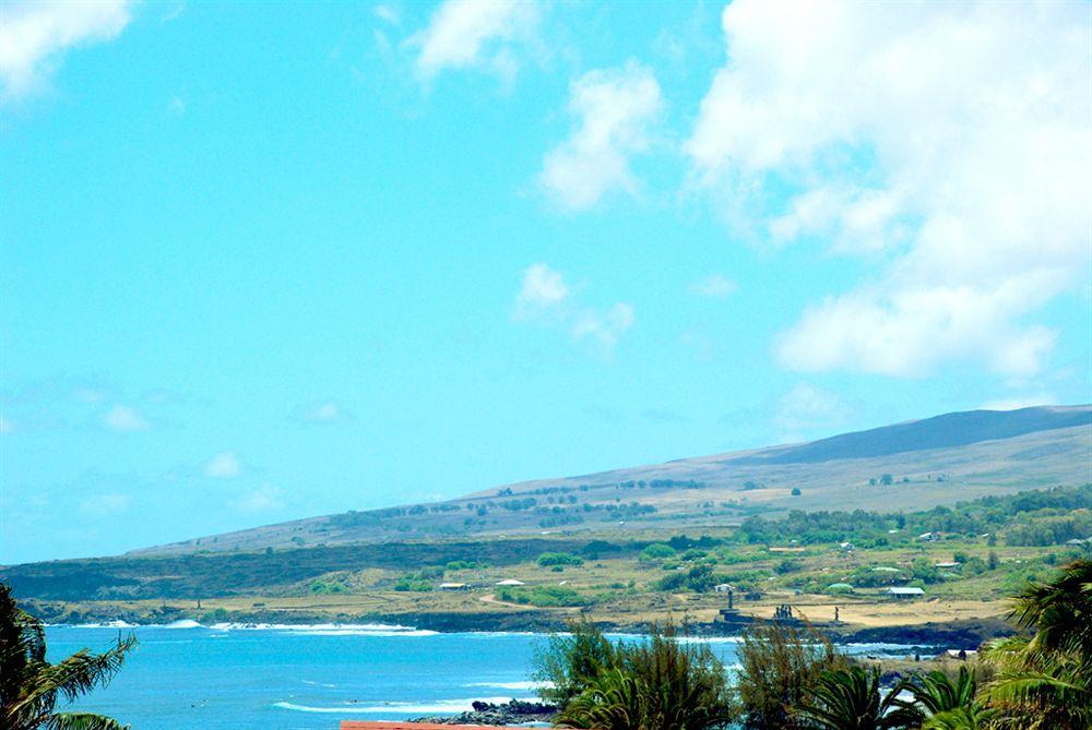 Tupa Hotel Hanga Roa Bagian luar foto