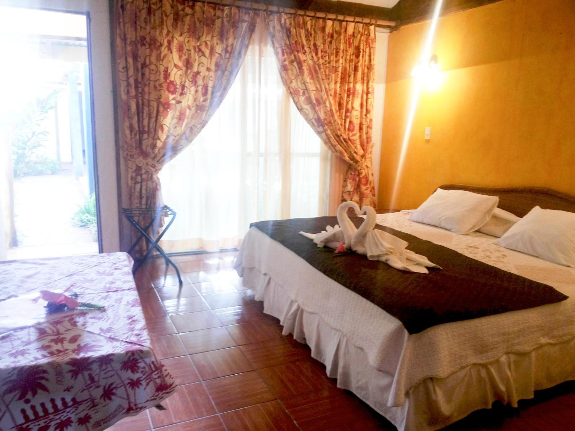 Tupa Hotel Hanga Roa Ruang foto