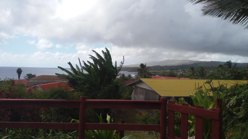 Tupa Hotel Hanga Roa Bagian luar foto