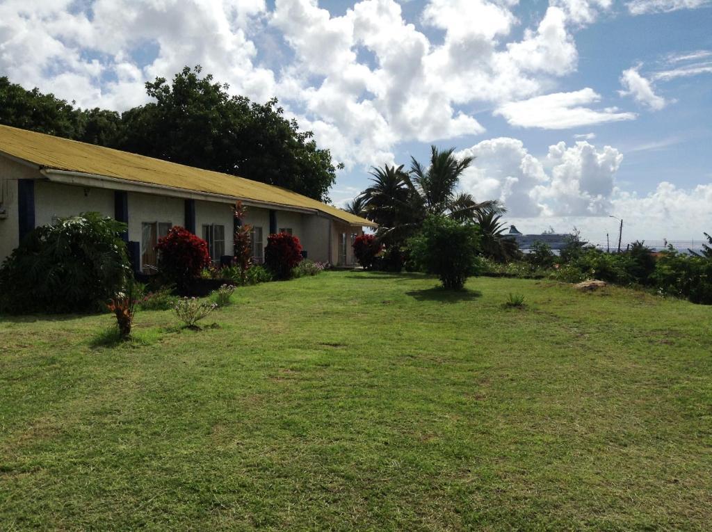 Tupa Hotel Hanga Roa Bagian luar foto
